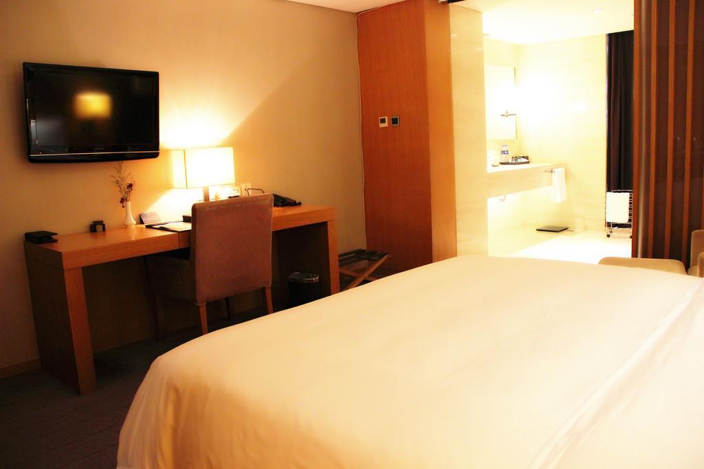 Shenyang Tianfeng International Hotel Kültér fotó